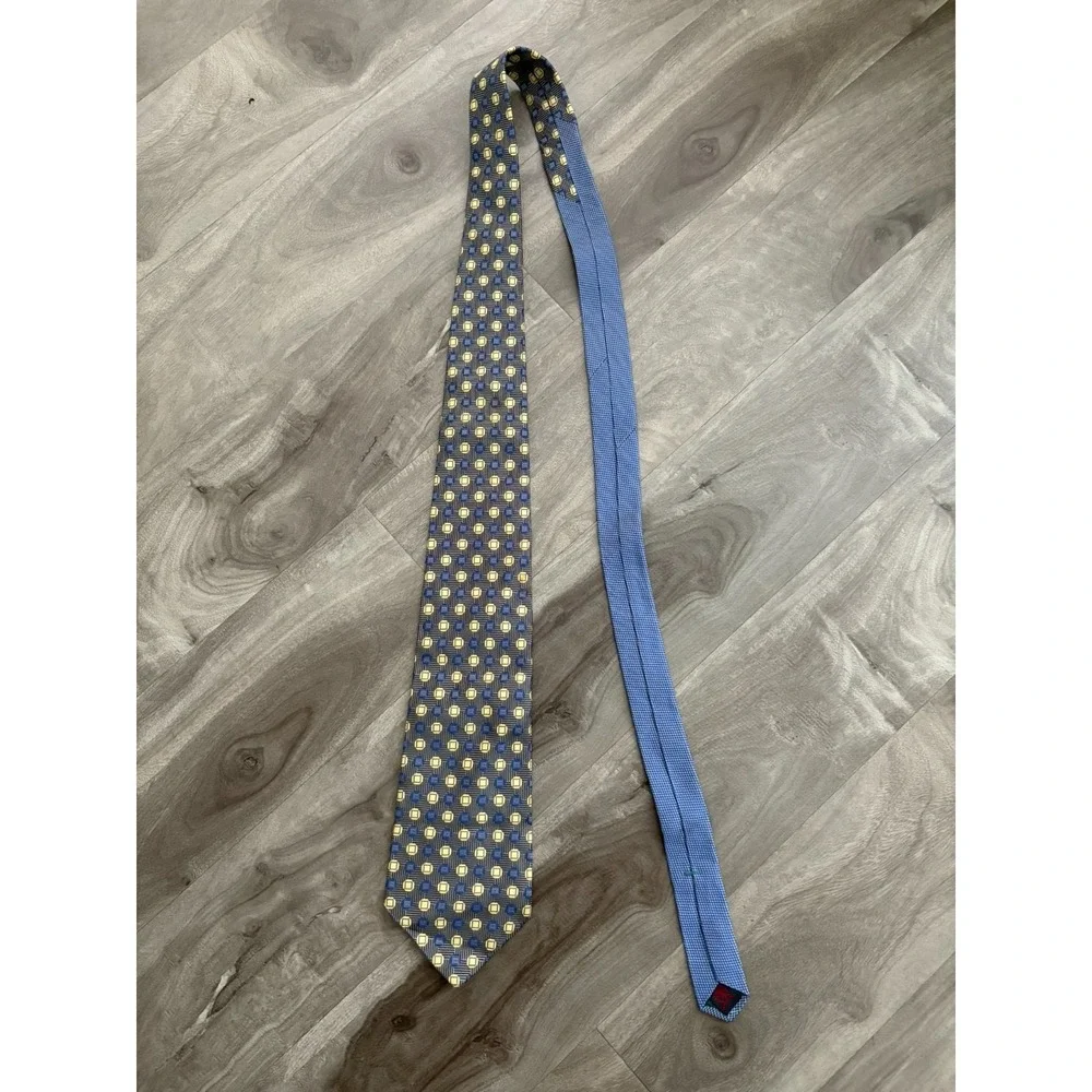 Tommy Hilfiger Mens Tie Green With Blue‎ 100% Silk Geometric Pattern Legth 57 in